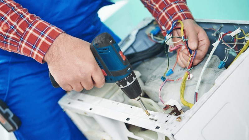 Kaynarca Dominox Dominox çamaşır makinesi kart tamiri – Su almama arızası orijinal parça ile giderildi. - Teknik servis örneği